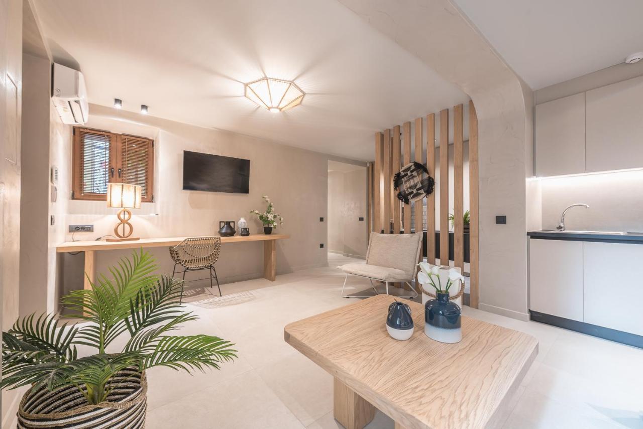 Apollonos 28 Luxury Apartment