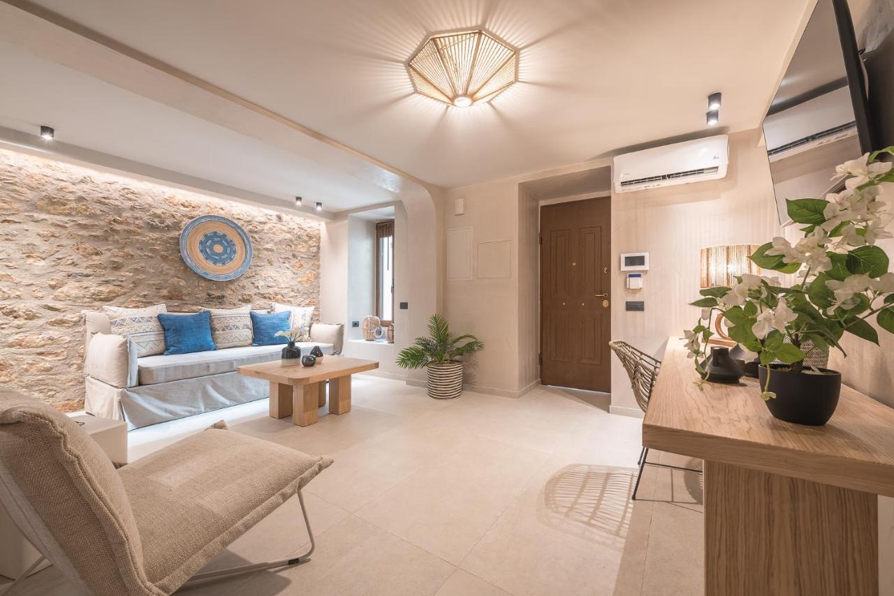 Apollonos 28 Luxury Apartment