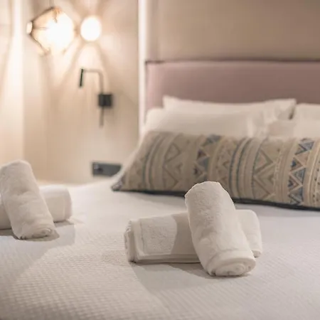 Apollonos 28 Luxury Suites Ateny Zewnętrze zdjęcie