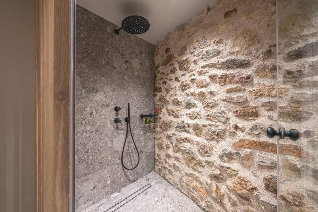 Apollonos 28 Luxury Atenas