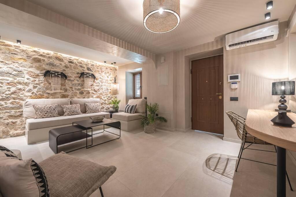 Apollonos 28 Luxury Apartment *